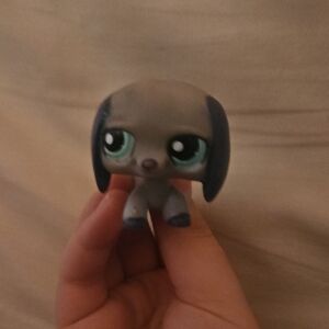 authentic #1367 g7 littlest pet shop old dachsund.